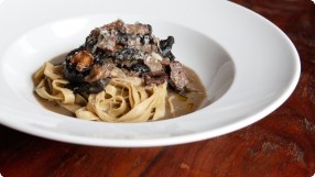 Pasta w/ Wild Mushrooms & Roasted Garlic